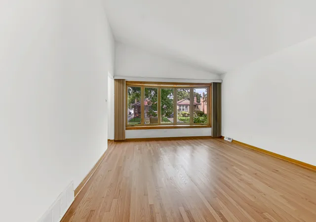 Photo 4 of Single family home for sale at 14733 Atlantic Ave, Dolton, IL 60419 | MLS# 12768308 | Listing updated on 2026-09-24