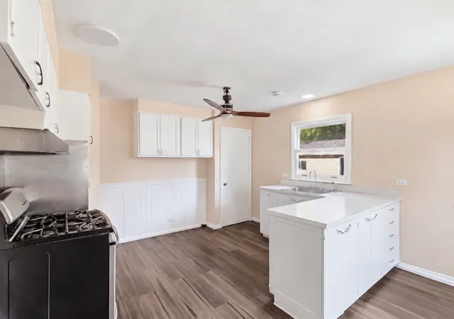 Photo 4 of Single family home for sale at 2132 Linden Ave, Waukegan, IL 60087 | MLS# 12768309 | Listing updated on 2026-09-24