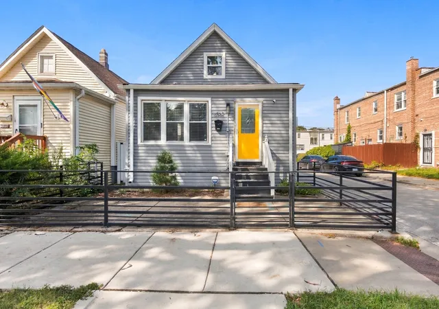 Single family home for sale at 6562 N Damen Ave, Chicago, IL 60645 | MLS# 12768312