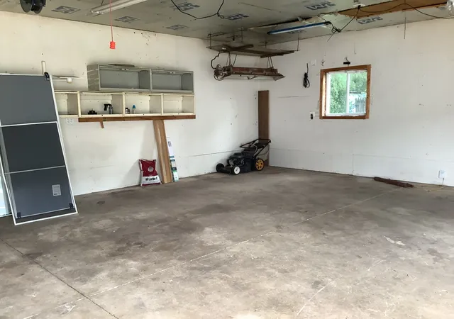 Photo 3 of Single family home for sale at 427 Kenyon Ave, Romeoville, IL 60446 | MLS# 12768321 | Listing updated on 2026-10-04
