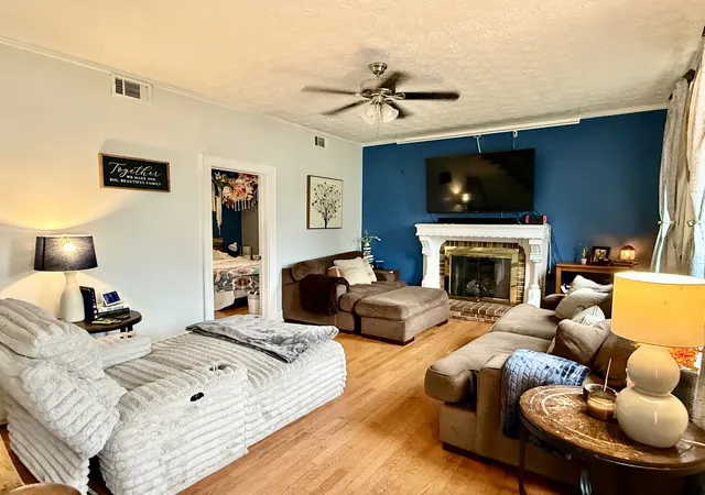 Photo 3 of Single family home for sale at 621 Metropolis St, Metropolis, IL 62960 | MLS# 12768322 | Listing updated on 2026-09-30