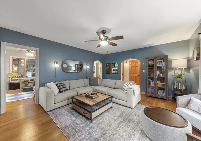 Photo 3 of Single family home for sale at 2058 Maple Rd, Homewood, IL 60430 | MLS# 12768323 | Listing updated on 2026-10-21