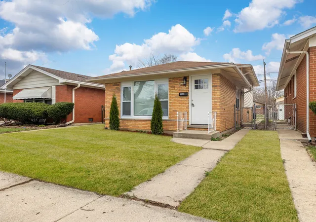 Single family home for sale at 11619 S Aberdeen St, Chicago, IL 60643 | MLS# 12768330
