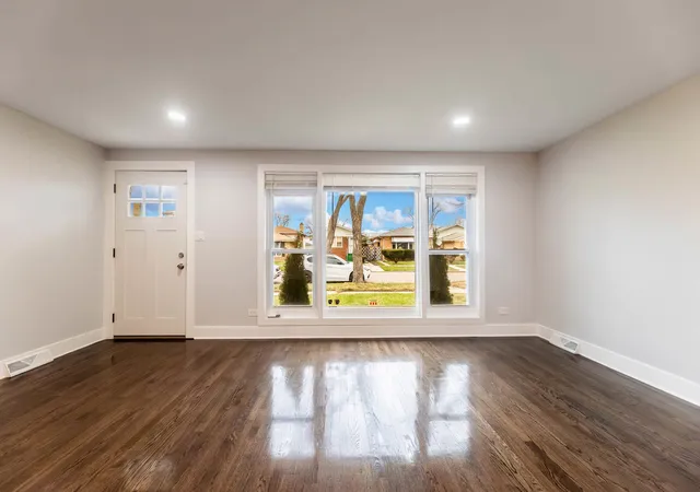 Photo 3 of Single family home for sale at 11619 S Aberdeen St, Chicago, IL 60643 | MLS# 12768330 | Listing updated on 2026-09-24