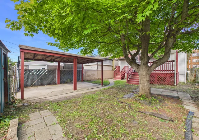 Photo 3 of Single family home for sale at 7826 S Paxton Ave, Chicago, IL 60649 | MLS# 12768348 | Listing updated on 2026-10-08