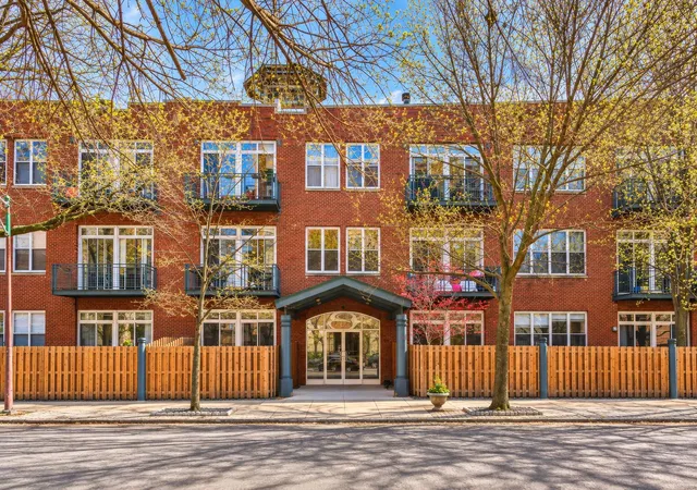 Condo for sale at 2333 W St Paul Ave #200, Chicago, IL 60647 | MLS# 12768354