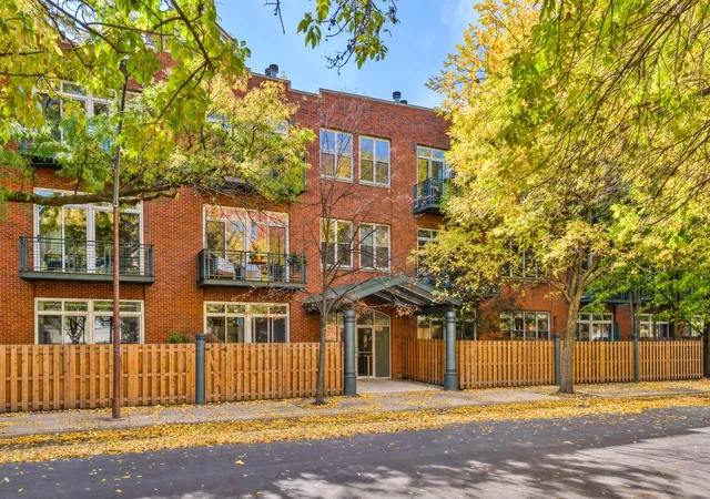 Photo 1 of Condo for sale at 2333 W St Paul Ave #200, Chicago, IL 60647 | MLS# 12768354 | Listing updated on 2026-09-28