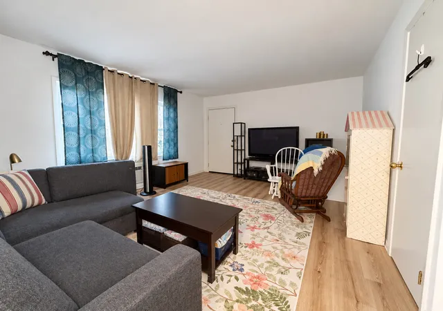 Photo 4 of Condo for sale at 1543 Harlem Ave #3W, Forest Park, IL 60130 | MLS# 12768362 | Listing updated on 2026-09-30