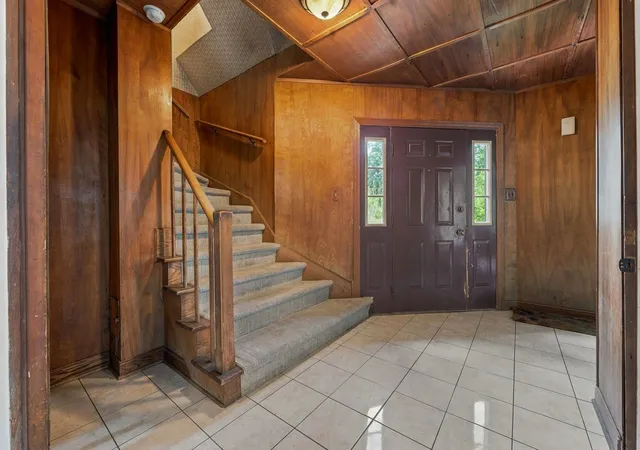 Photo 3 of Single family home for sale at 206 N Bonnie Brae Ave, Elmhurst, IL 60126 | MLS# 12768392 | Listing updated on 2026-09-26