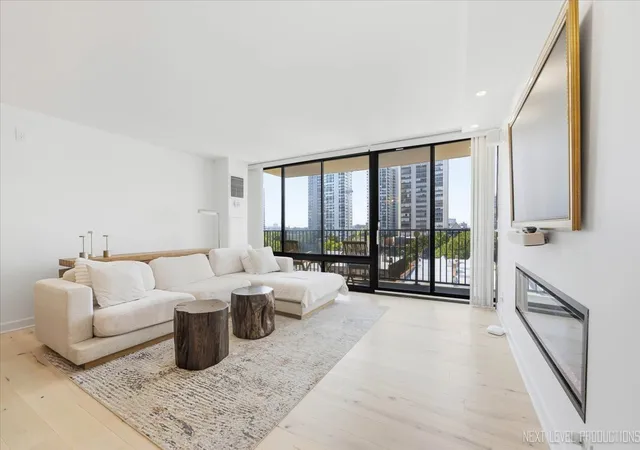 Photo 3 of Condo for sale at 1516 N State Pkwy #8C, Chicago, IL 60610 | MLS# 12768400 | Listing updated on 2026-10-06