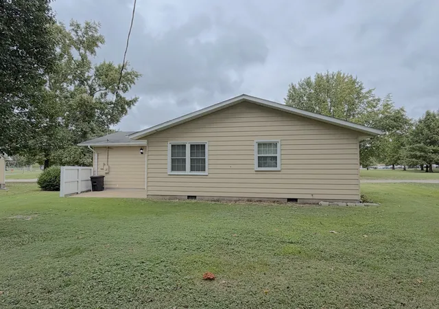 Photo 18 of Single family home for sale at 1507 Fair Dr, Murphysboro, IL 62966 | MLS# 12768409 | Listing updated on 2026-09-30