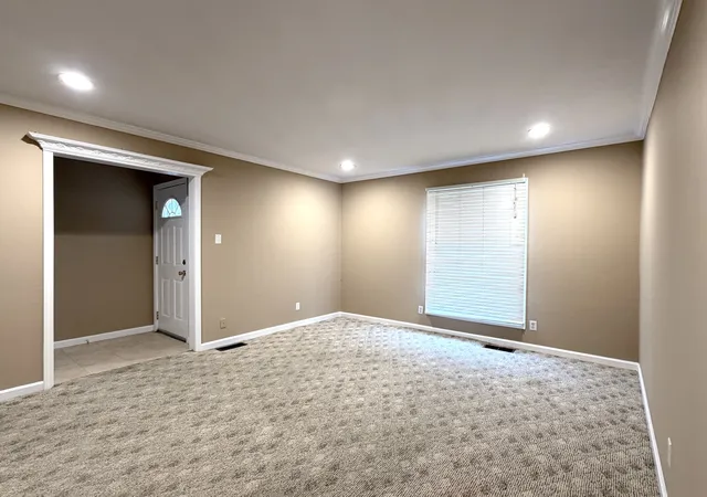 Photo 3 of Single family home for sale at 1507 Fair Dr, Murphysboro, IL 62966 | MLS# 12768409 | Listing updated on 2026-09-30