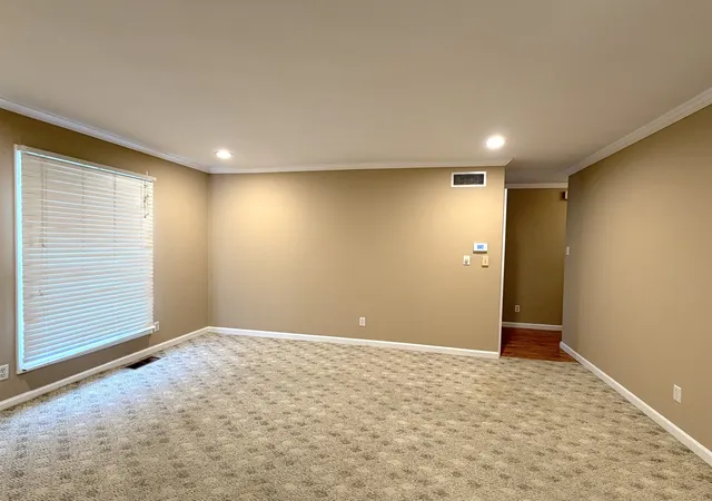 Photo 3 of Single family home for sale at 1507 Fair Dr, Murphysboro, IL 62966 | MLS# 12768409 | Listing updated on 2026-09-30