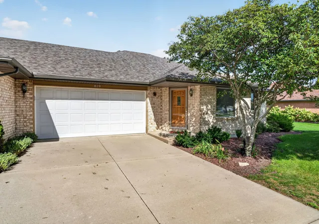 Photo 1 of Sale Pending at 826 S Edgewater Dr, Morris, IL 60450 | MLS# 12768411 | Listing updated on 2026-09-30
