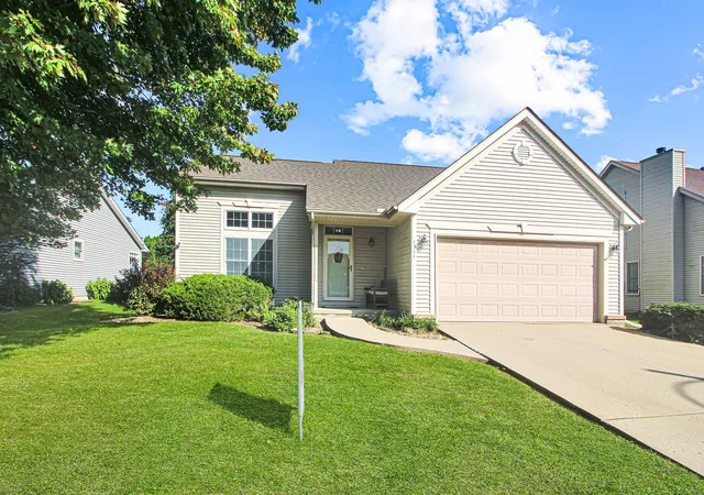 Photo 1 of Single family home for sale at 1311 Moss Crk Rd, Bloomington, IL 61704 | MLS# 12768415 | Listing updated on 2026-10-07