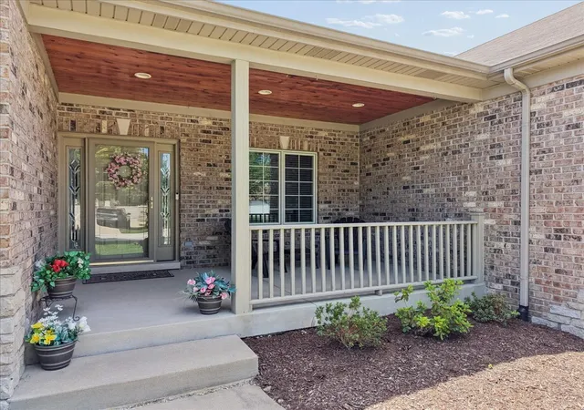 Photo 3 of Single family home for sale at 24913 Thornberry Dr, Plainfield, IL 60544 | MLS# 12768420 | Listing updated on 2026-09-24