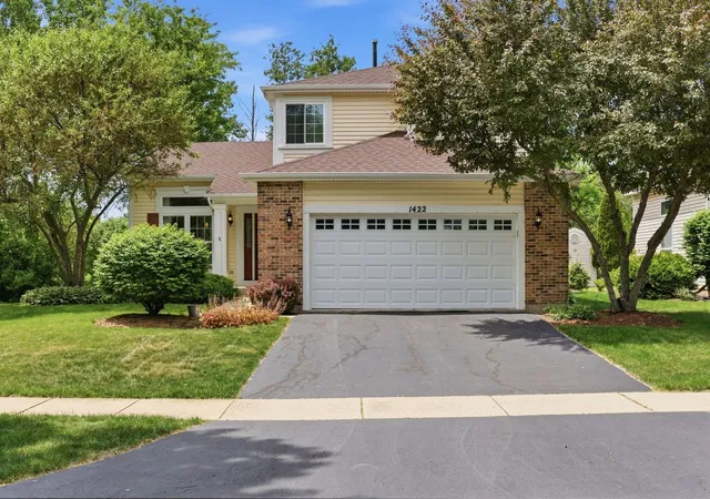 Photo 1 of Single family home for sale at 1422 Almaden Ln, Gurnee, IL 60031 | MLS# 12768425 | Listing updated on 2026-09-25