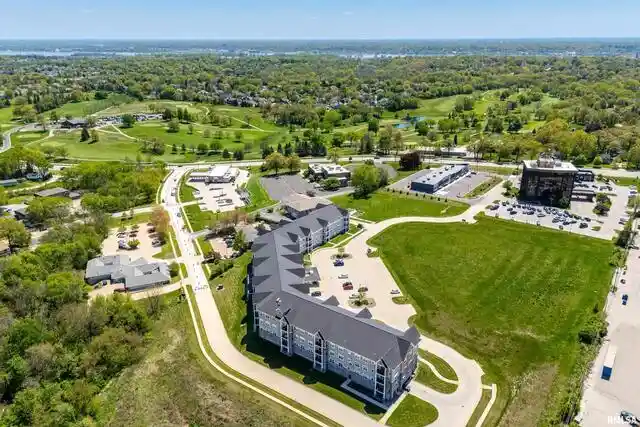 Listing Photo 22 - Condo for sale in 2592 Middle Rd located at 2592 Middle Rd, Bettendorf, IA 52722 - Unit #217