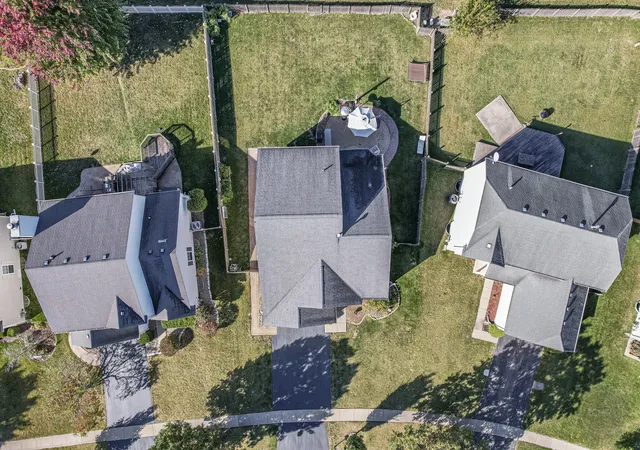 Photo 3 of Single family home for sale at 2107 Ashbrook Ct, Plainfield, IL 60586 | MLS# 12768451 | Listing updated on 2026-09-24