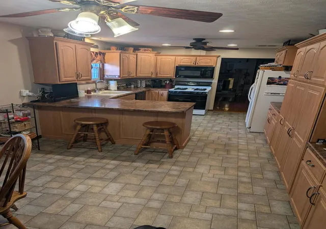 Photo 4 of Single family home for sale at 111 W Embarras St, Sainte Marie, IL 62459 | MLS# 12768467 | Listing updated on 2026-10-20