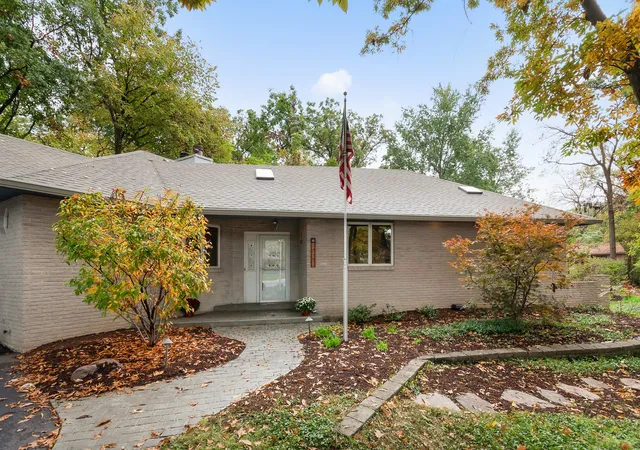 Photo 2 of Single family home for sale at 16131 S Twin Oak Ct, Homer Glen, IL 60491 | MLS# 12768481 | Listing updated on 2026-10-20