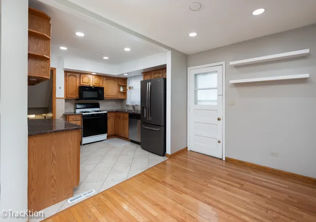 Photo 3 of Single family home for sale at 4030 N Adams St, Westmont, IL 60559 | MLS# 12768483 | Listing updated on 2026-09-25