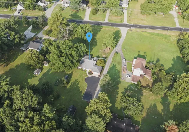 Photo 3 of Single family home for sale at 14652 N Il Hwy 37, Mt Vernon, IL 62864 | MLS# 12768488 | Listing updated on 2026-09-30