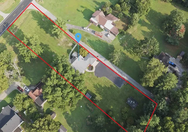 Photo 4 of Single family home for sale at 14652 N Il Hwy 37, Mt Vernon, IL 62864 | MLS# 12768488 | Listing updated on 2026-09-30