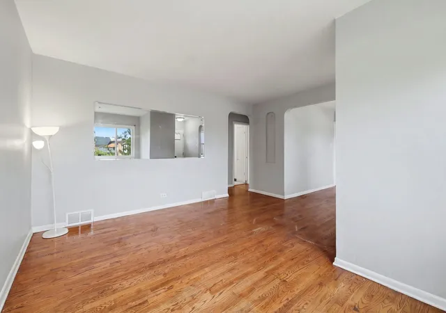 Photo 4 of Single family home for sale at 9810 S Loomis St, Chicago, IL 60643 | MLS# 12768495 | Listing updated on 2026-09-24