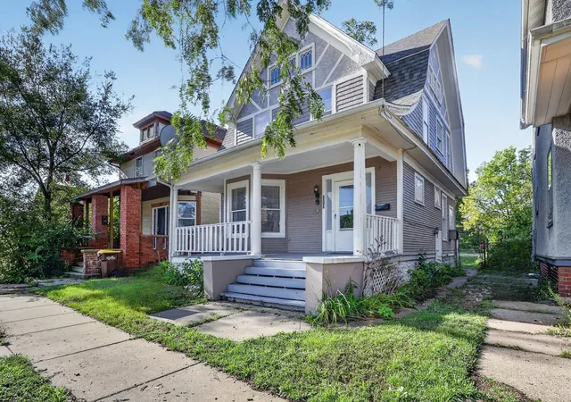 Photo 2 of Sale Pending at 320 Napoleon St, Rockford, IL 61103 | MLS# 12768497 | Listing updated on 2026-09-28