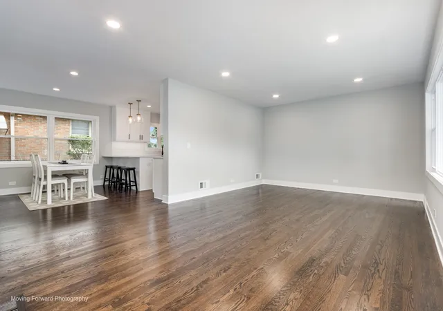 Photo 3 of Single family home for sale at 725 Hull Ave, Westchester, IL 60154 | MLS# 12768510 | Listing updated on 2026-09-30