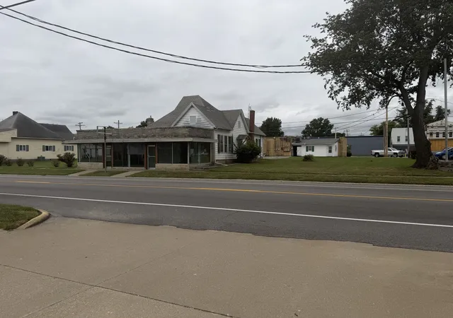 Photo 4 of Land for sale at 203 S Main St, Pinckneyville, IL 62274 | MLS# 12768515 | Listing updated on 2026-09-30