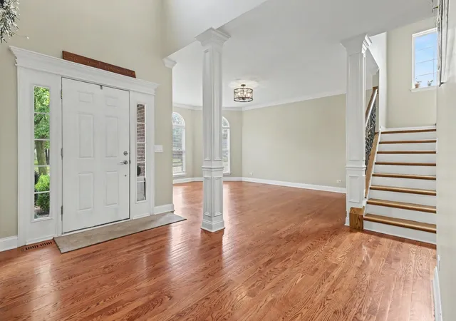 Photo 3 of Single family home for sale at 911 E Butterfield Cir, Shorewood, IL 60404 | MLS# 12768518 | Listing updated on 2026-10-02