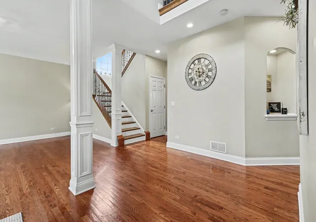Photo 4 of Single family home for sale at 911 E Butterfield Cir, Shorewood, IL 60404 | MLS# 12768518 | Listing updated on 2026-10-02