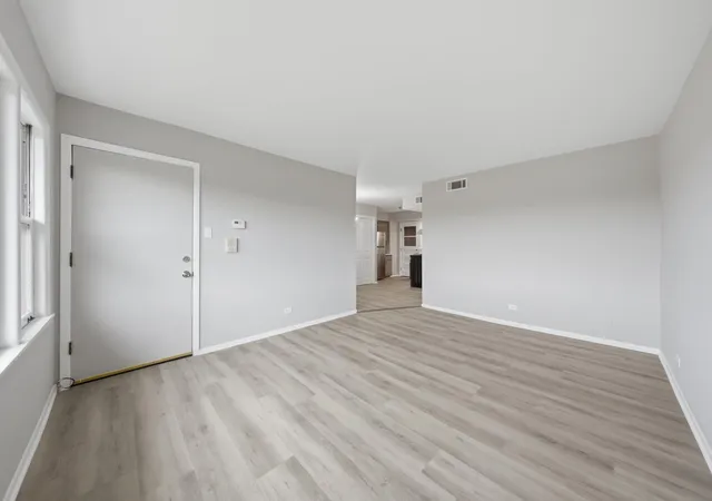 Photo 4 of Condo for sale at 3170 W Meadow Ln #23, Merrionette Park, IL 60803 | MLS# 12768532 | Listing updated on 2026-09-30