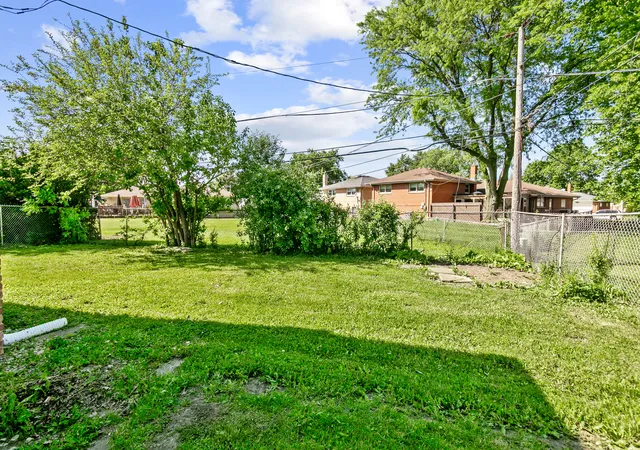 Photo 3 of Single family home for sale at 936 E 170th Street, South Holland, IL 60473 | MLS# 12768537 | Listing updated on 2026-09-24