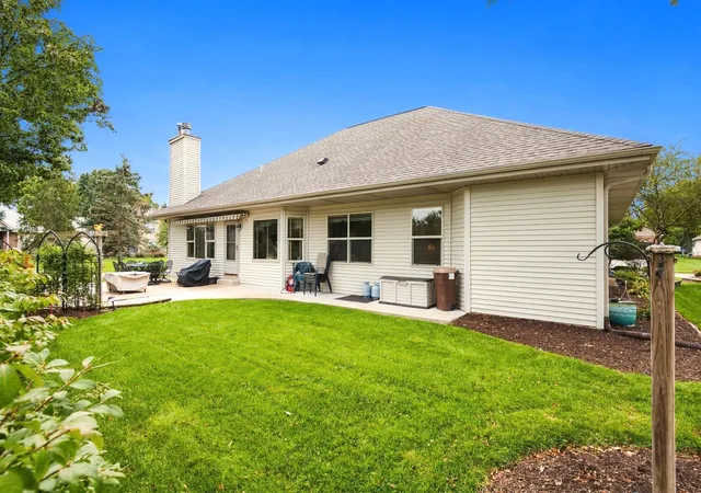 Photo 4 of Single family home for sale at 781 Arrowhead Dr, Yorkville, IL 60560 | MLS# 12768559 | Listing updated on 2026-10-03