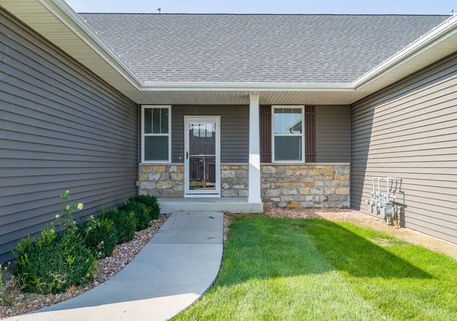 Photo 1 of Townhouse for sale at 3044 Mary Leigh Dr, Bettendorf, IA 52722 | MLS# 12768564 | Listing updated on 2026-10-14