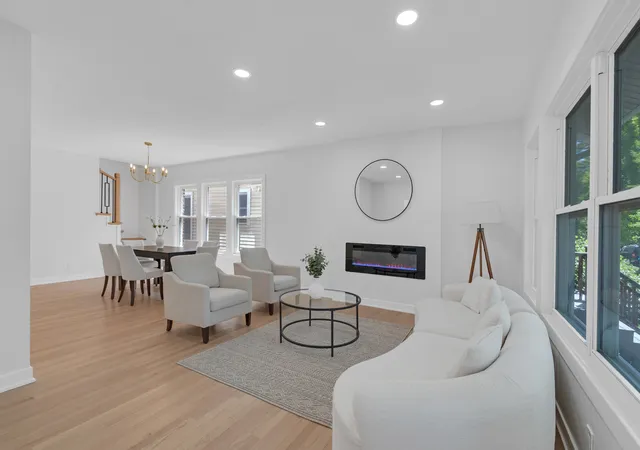 Photo 3 of Single family home for sale at 5837 N Marmora Ave, Chicago, IL 60646 | MLS# 12768569 | Listing updated on 2026-09-30