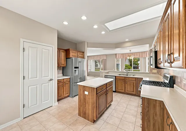 Photo 4 of Single family home for sale at 12996 Wisconsin Cir, Huntley, IL 60142 | MLS# 12768571 | Listing updated on 2026-10-02