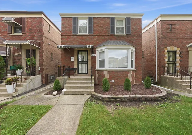 Photo 1 of Single family home for sale at 8113 S Campbell Ave, Chicago, IL 60652 | MLS# 12768579 | Listing updated on 2026-09-24