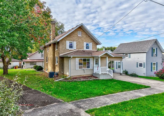 Photo 2 of Single family home for sale at 495 Union St, Marseilles, IL 61341 | MLS# 12768583 | Listing updated on 2026-10-05