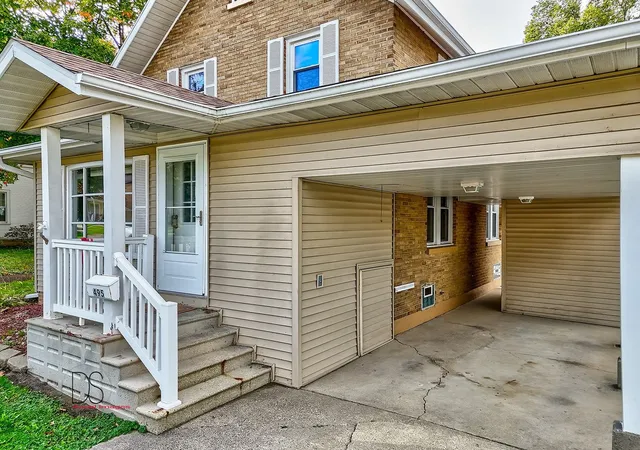 Photo 3 of Single family home for sale at 495 Union St, Marseilles, IL 61341 | MLS# 12768583 | Listing updated on 2026-10-05