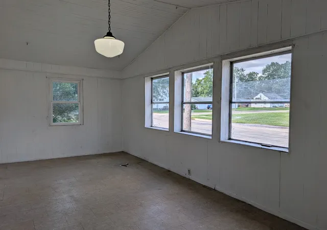 Photo 2 of Single family home for sale at 503 E Mason St, Polo, IL 61064 | MLS# 12768585 | Listing updated on 2026-09-29