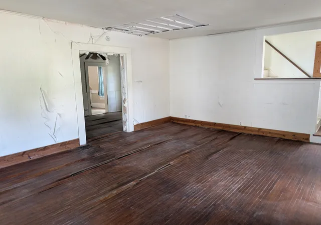 Photo 3 of Single family home for sale at 503 E Mason St, Polo, IL 61064 | MLS# 12768585 | Listing updated on 2026-09-29