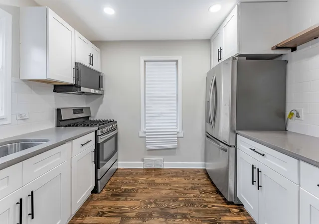 Photo 2 of Single family home for sale at 566 Hirsch Ave, Calumet City, IL 60409 | MLS# 12768586 | Listing updated on 2026-09-24