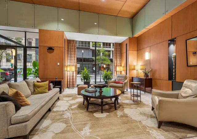 Photo 2 of Condo for sale at 208 W Washington St #2001, Chicago, IL 60606 | MLS# 12768590 | Listing updated on 2026-09-24