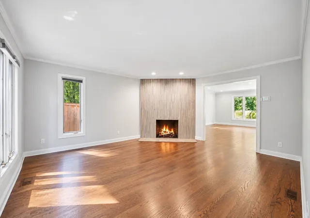 Photo 3 of Single family home for sale at 723 De Tamble Ave, Highland Park, IL 60035 | MLS# 12768604 | Listing updated on 2026-09-29