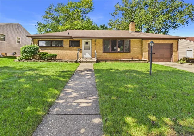 Photo 1 of Sale Pending at 919 Woodland Dr, Rockford, IL 61108 | MLS# 12768637 | Listing updated on 2026-09-27