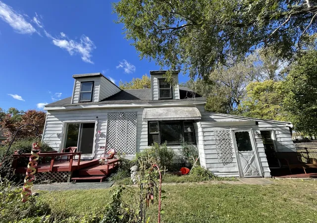 Photo 1 of Single family home for sale at 9940 Melvina Ave, Oak Lawn, IL 60453 | MLS# 12768639 | Listing updated on 2026-09-24